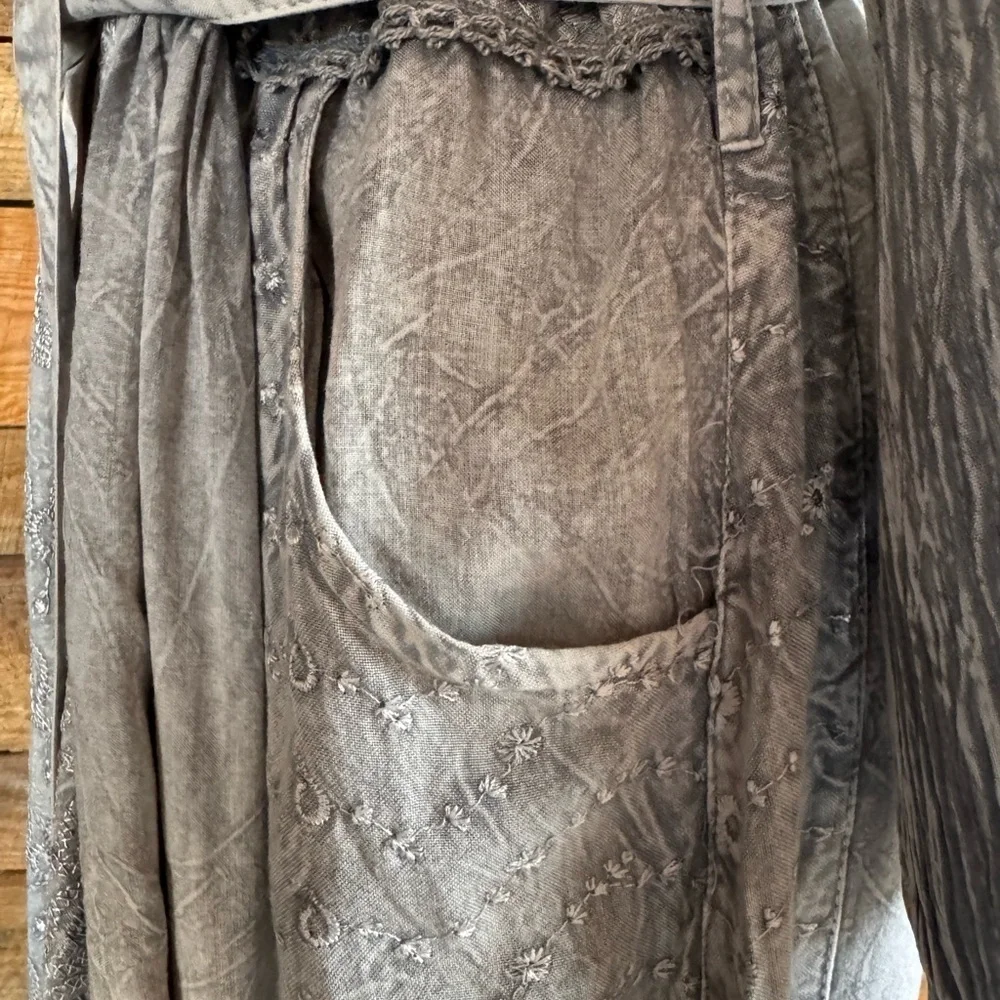 Young Threads Bohemian Baby Doll Button Down Dress in Light Gray Size L NWT - Picture 10 of 14